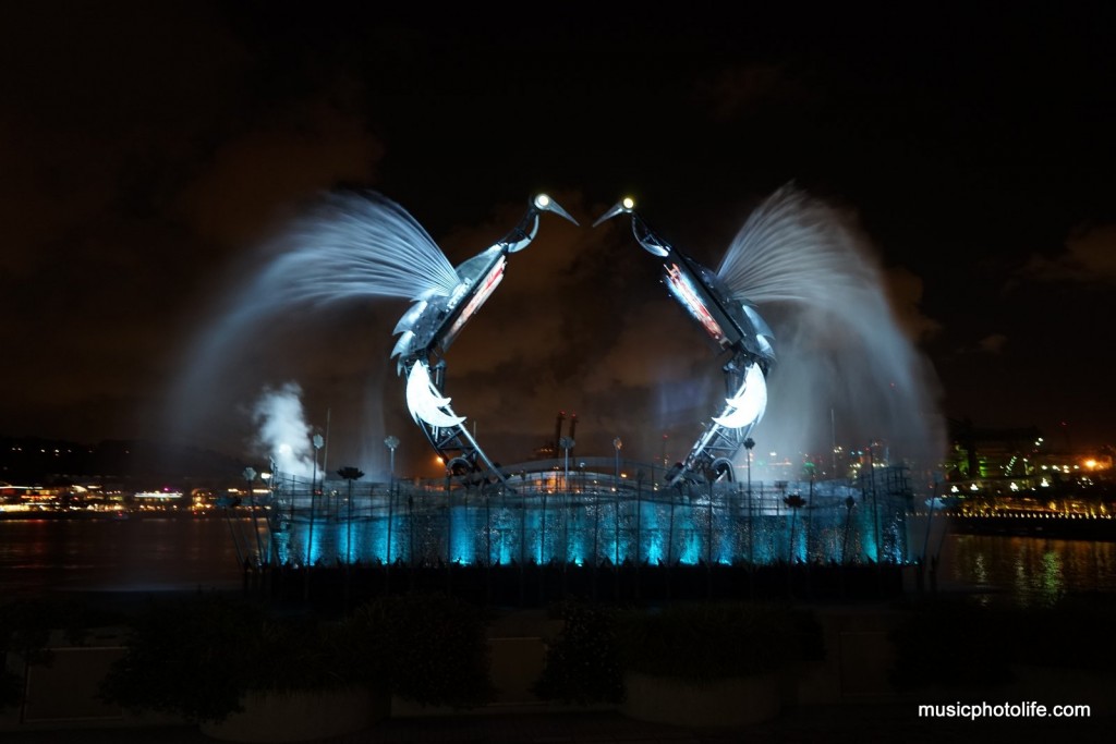 Sentosa Crane Dance
