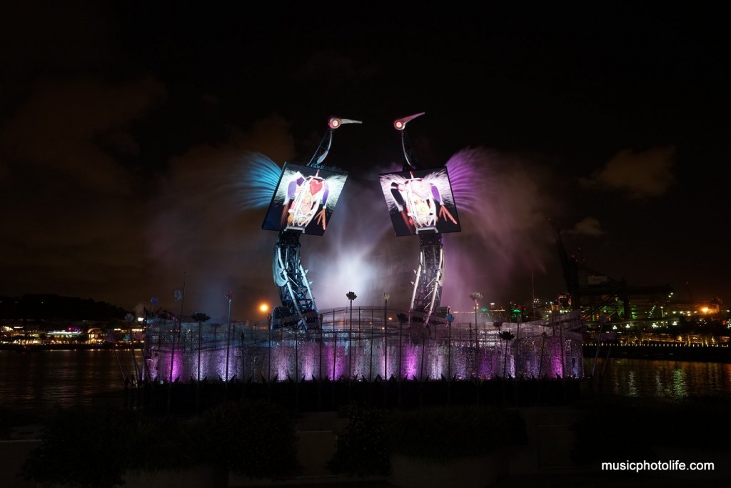Sentosa Crane Dance