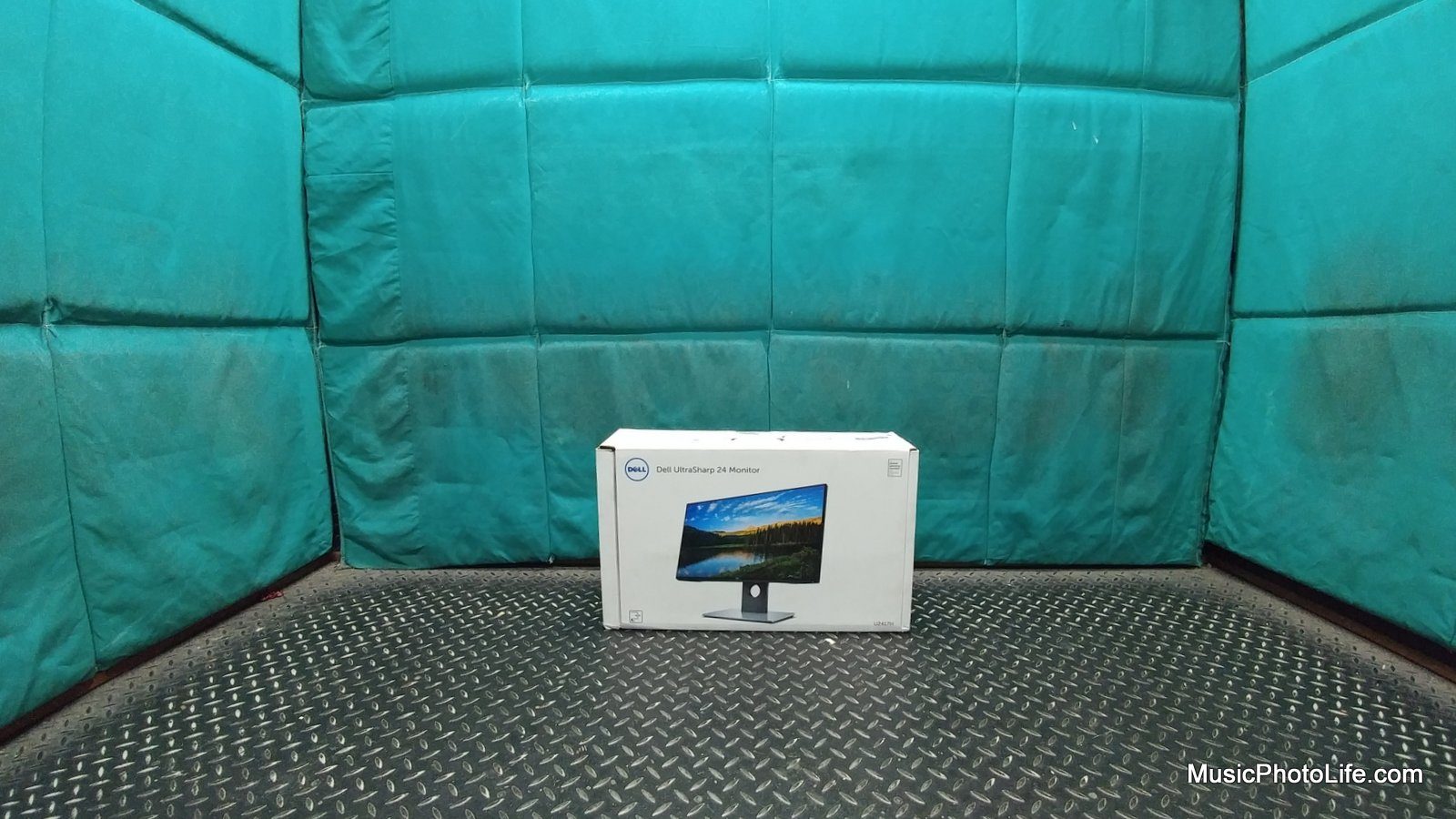 3 Reasons To Choose Dell UltraSharp InfinityEdge Monitors