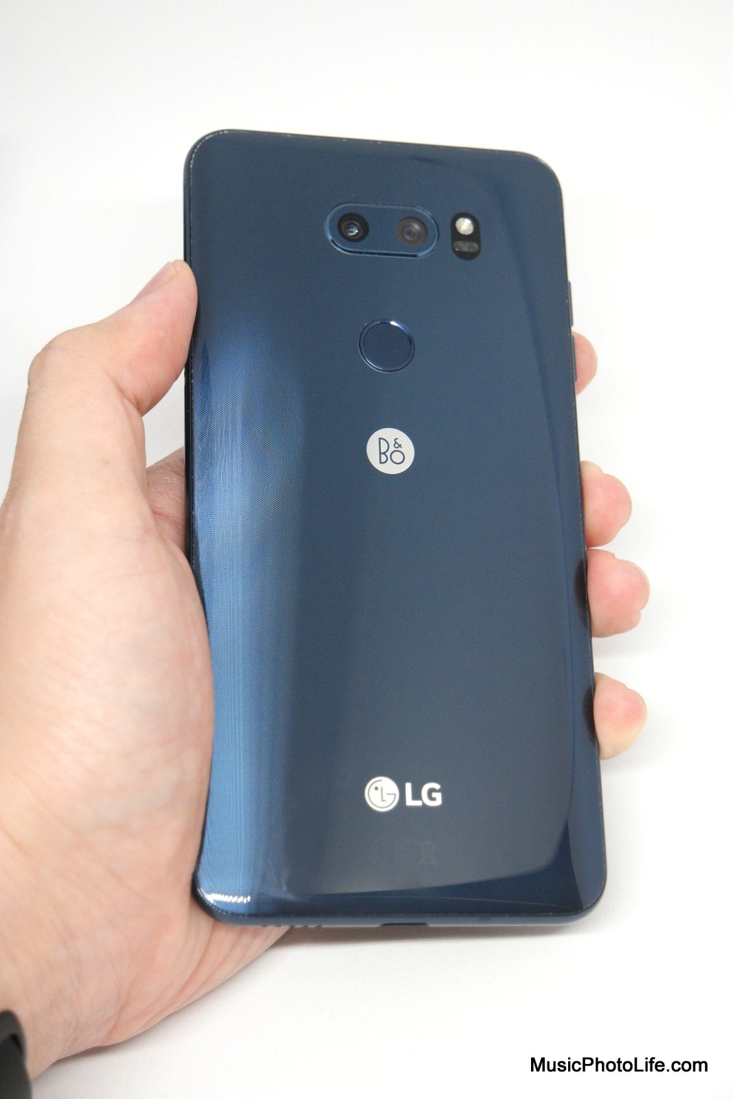 LG V30+ Review: Best Audio, Video, and Photo Experience