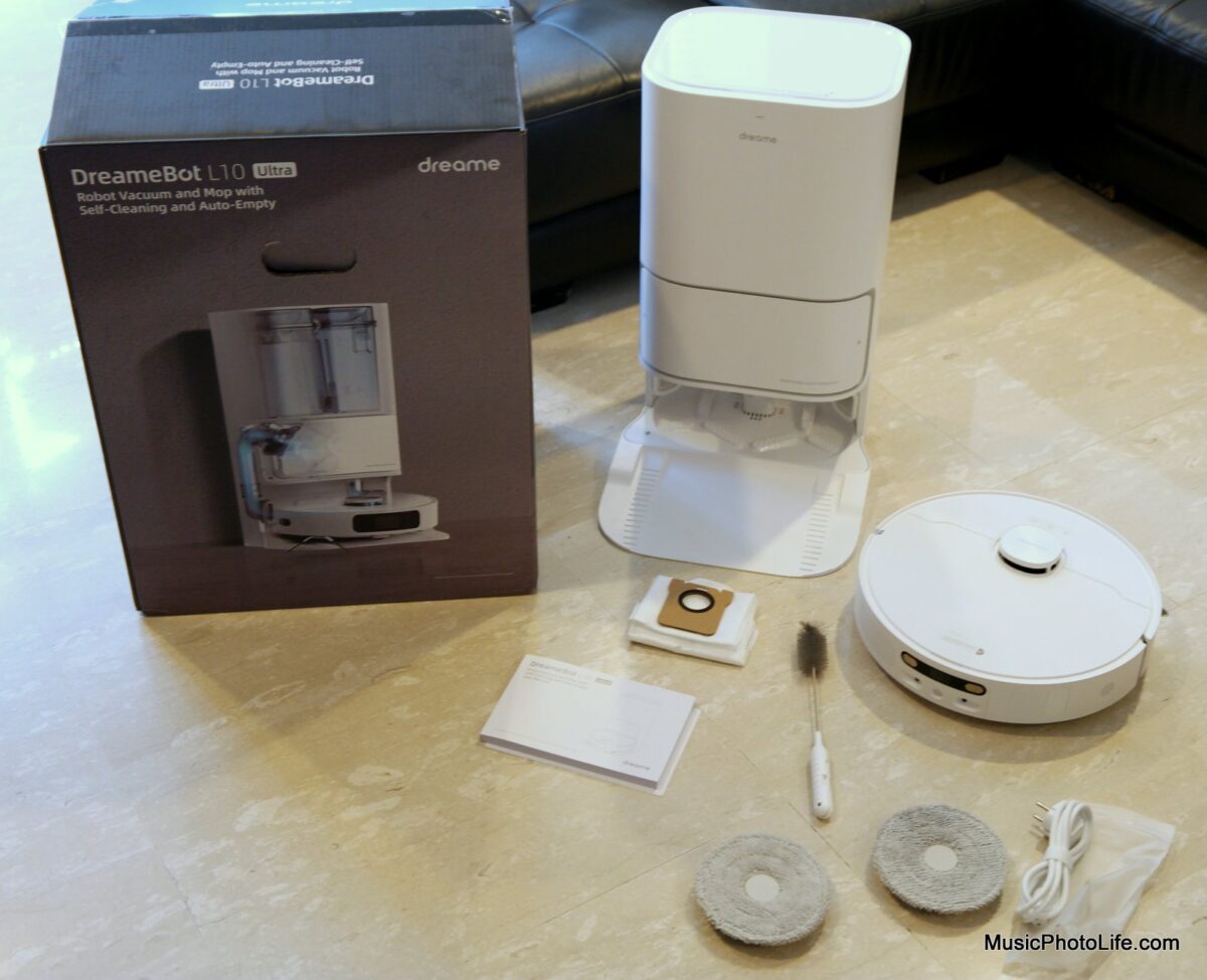 DreameBot L10 Ultra Unboxing review by Chester Tan, Singapore tech blogger