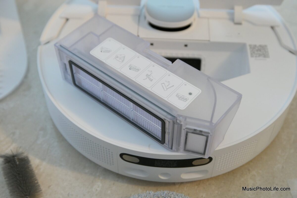 DreameBot L10 Ultra dust box