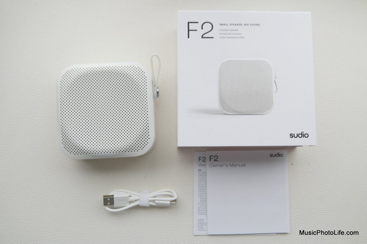 Sudio F2 unboxing by Chester Tan, Singapore tech blogger