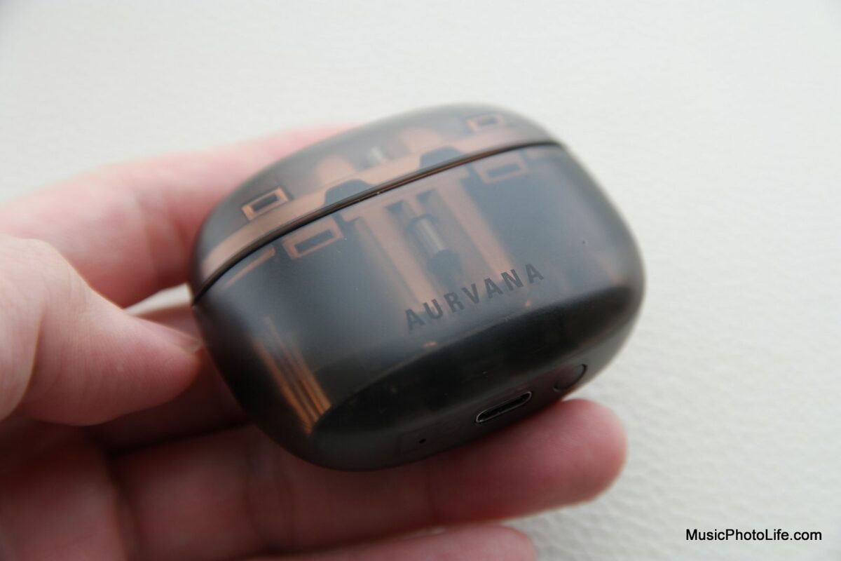 Creative Aurvana Ace 2 casing