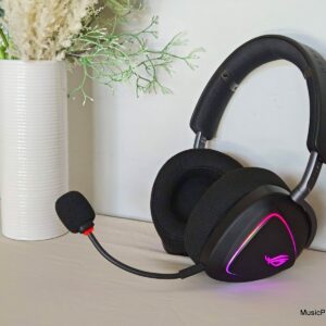 ROG Delta II