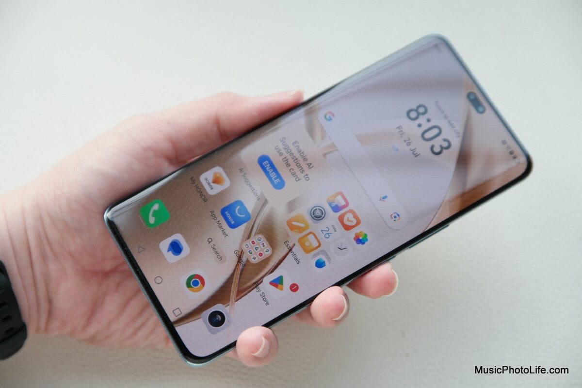 Honor 200 Pro screen