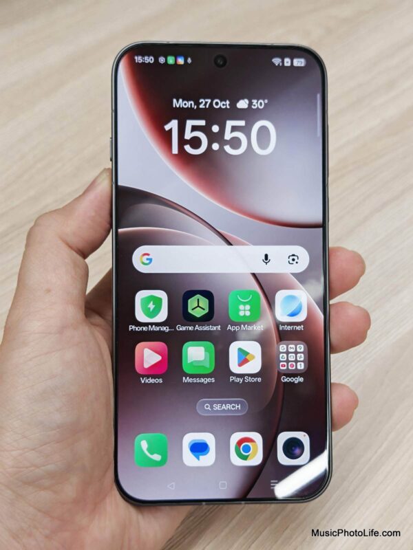 OPPO Find X9 Pro - front view