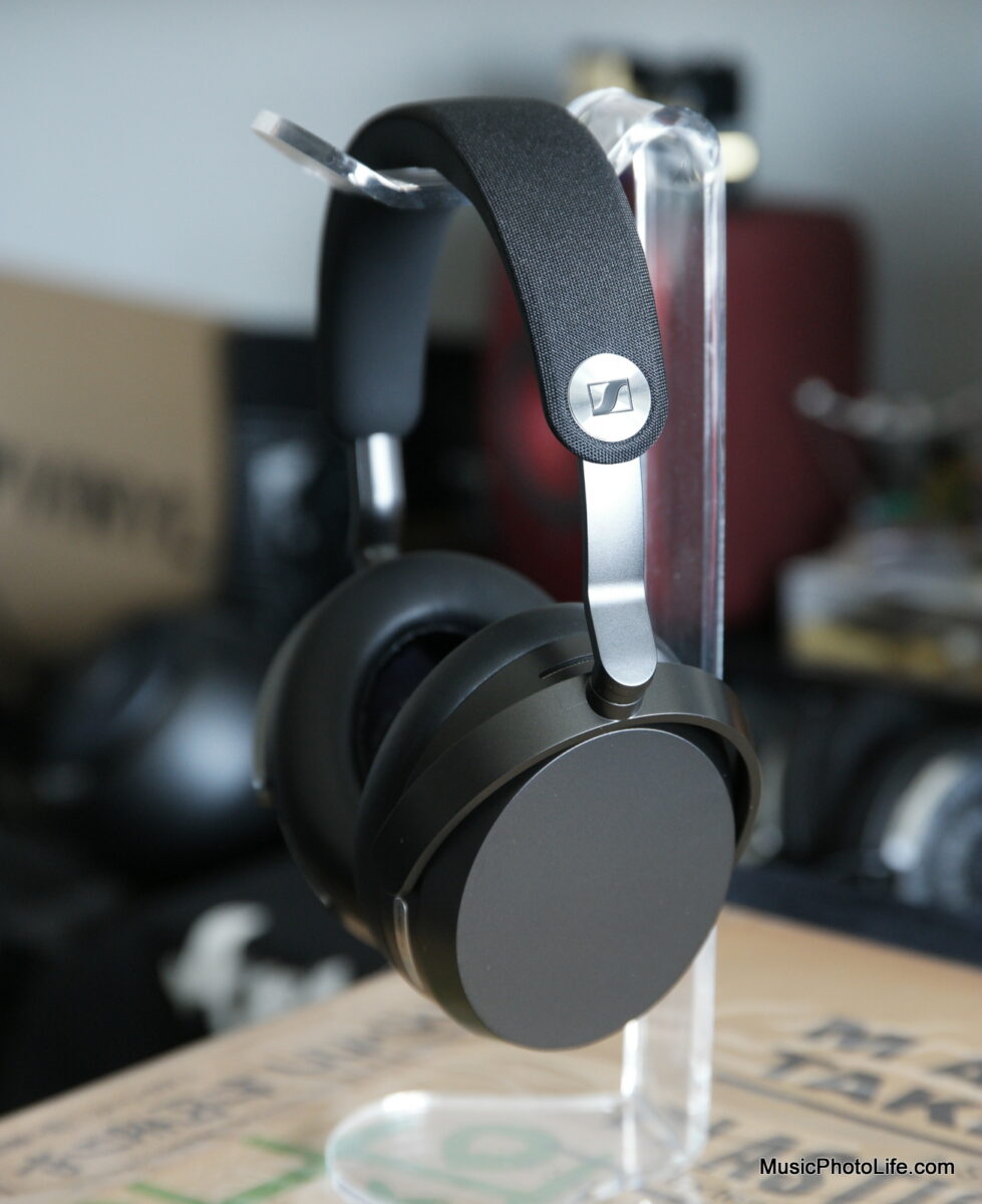 Sennheiser MOMENTUM 5 review by Chester Tan