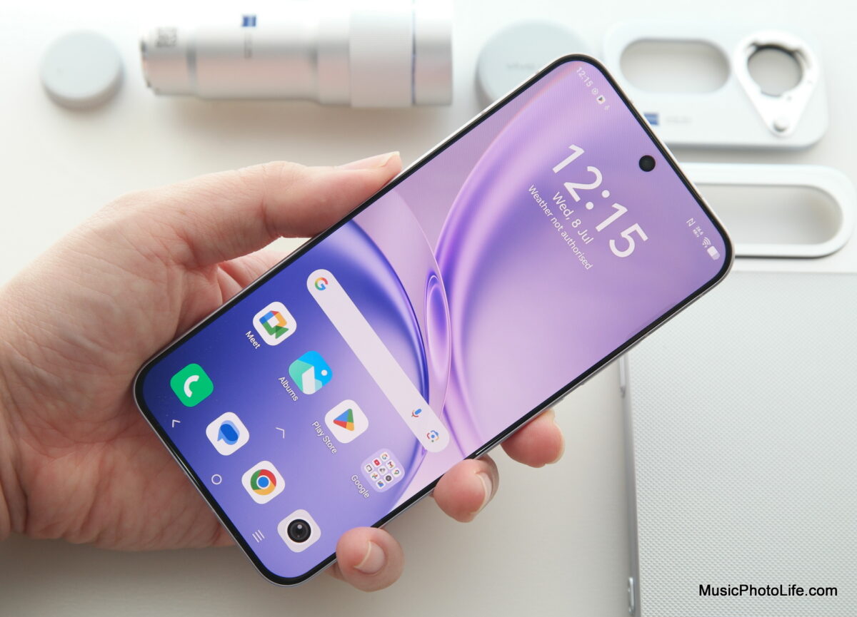 vivo X300 FE display
