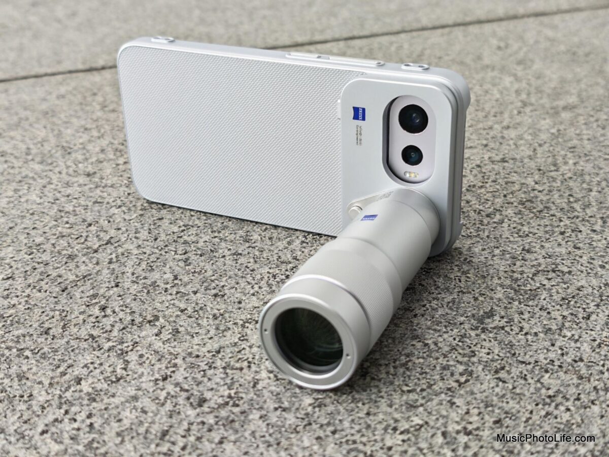 vivo X300 FE with telephoto extender