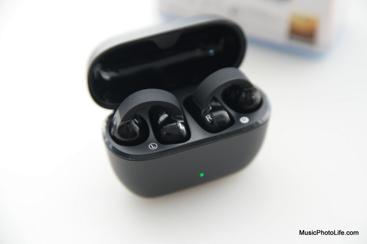 Sennheiser ACCENTUM Clip in charging case